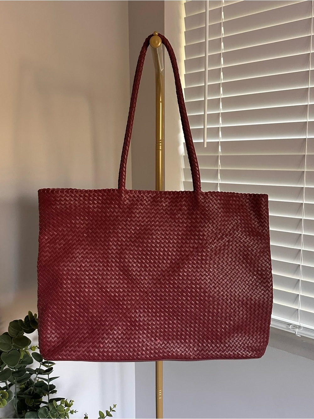 Quince Woven Leather Tote Bag - Merlot